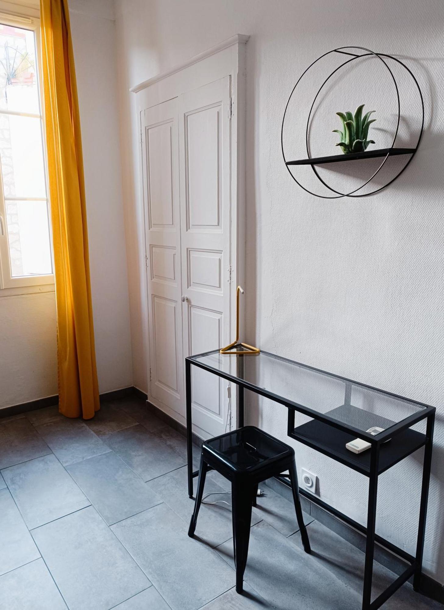 Apartamento Grand 2 pièces rénové climatisé, vieil Antibes, proche port Exterior foto